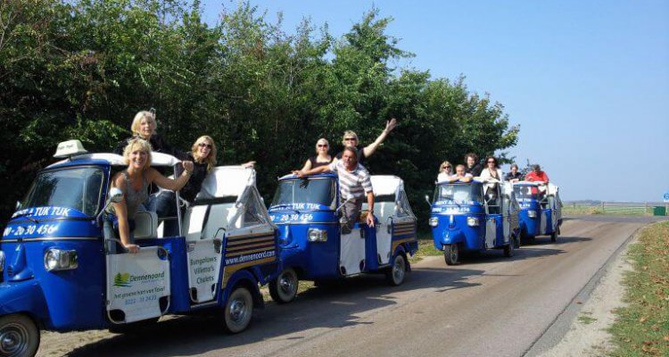 Een leuk groepsuitje met TukTuk Express Texel