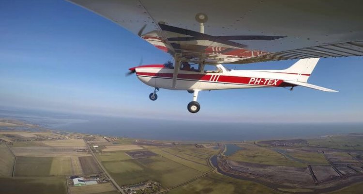 Paracentrum Texel brengt u met het vliegtuig naar boven