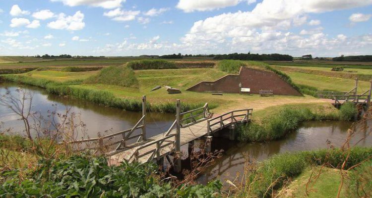 VOC en Texel - brug naar het fort