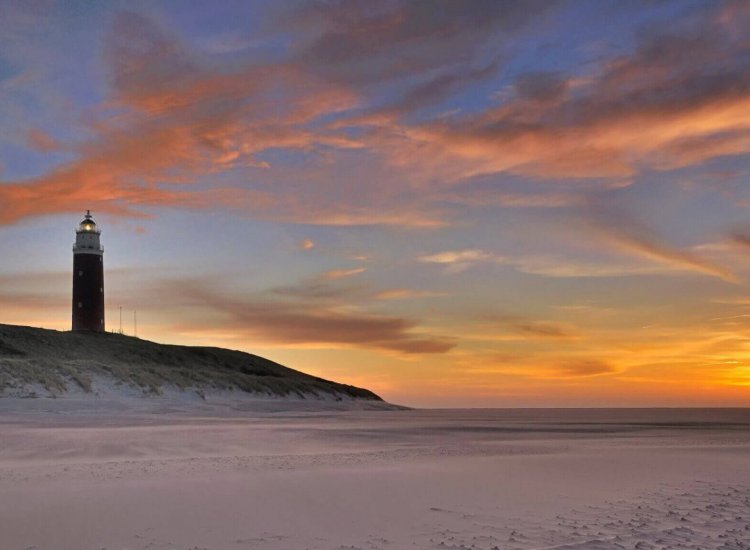 Vuurtoren op Texel en strand op Texel